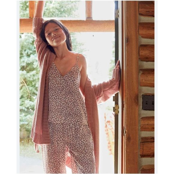 Aerie Casual lounge set in matching leopard print both pc are size S - Picture 1 of 14